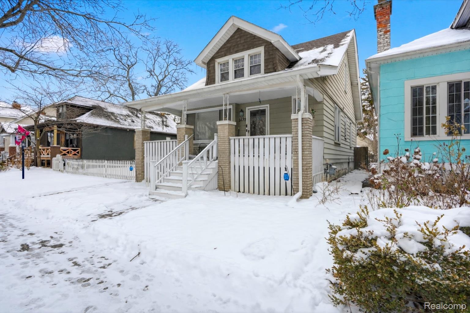 1239 Maryland Street