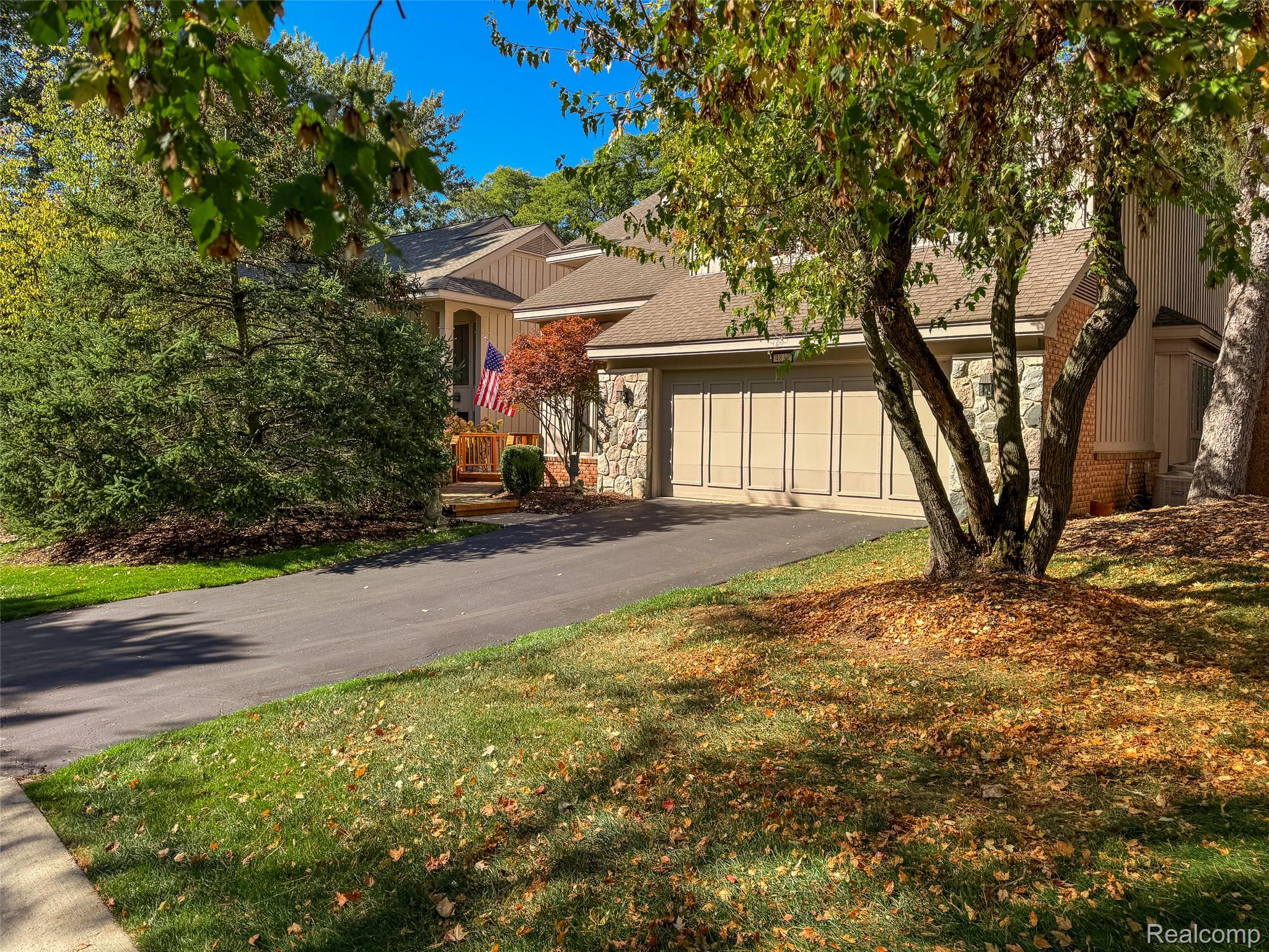 4832 Cliffside Drive 21