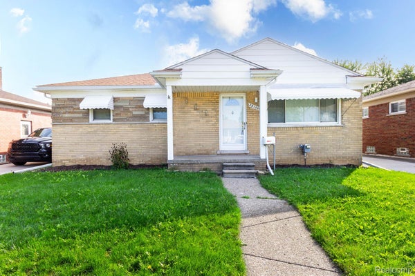 28100 GARFIELD ST, ROSEVILLE, MI 48066 - Image c8b3d0a2f1082f5f9f04435ec32905c4/1593164572