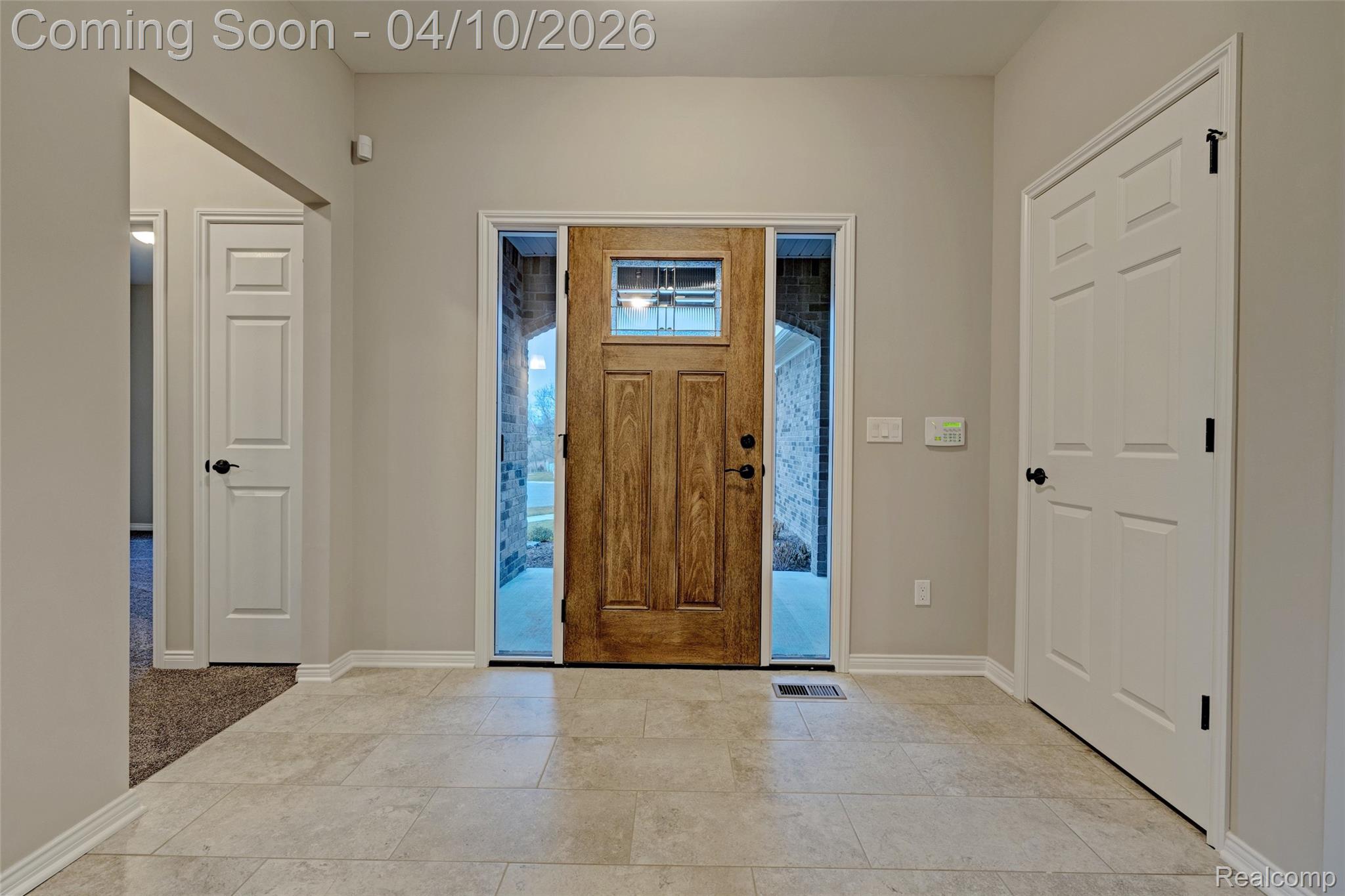 690 Willow Lake Court