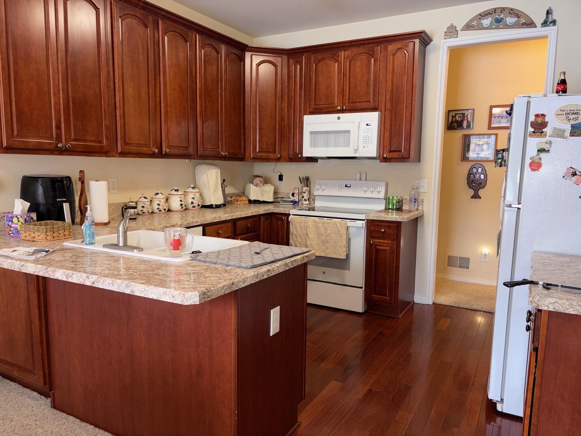 13529 Christina Lane