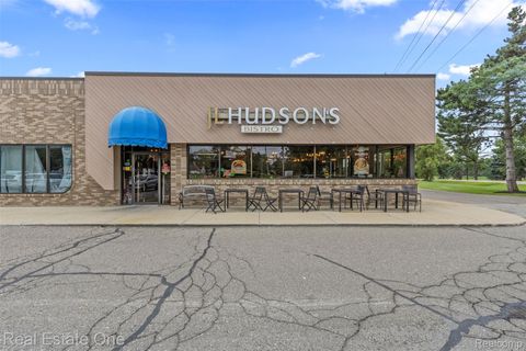 4052 HAGGERTY HWY Commerce Charter Township MI 48390