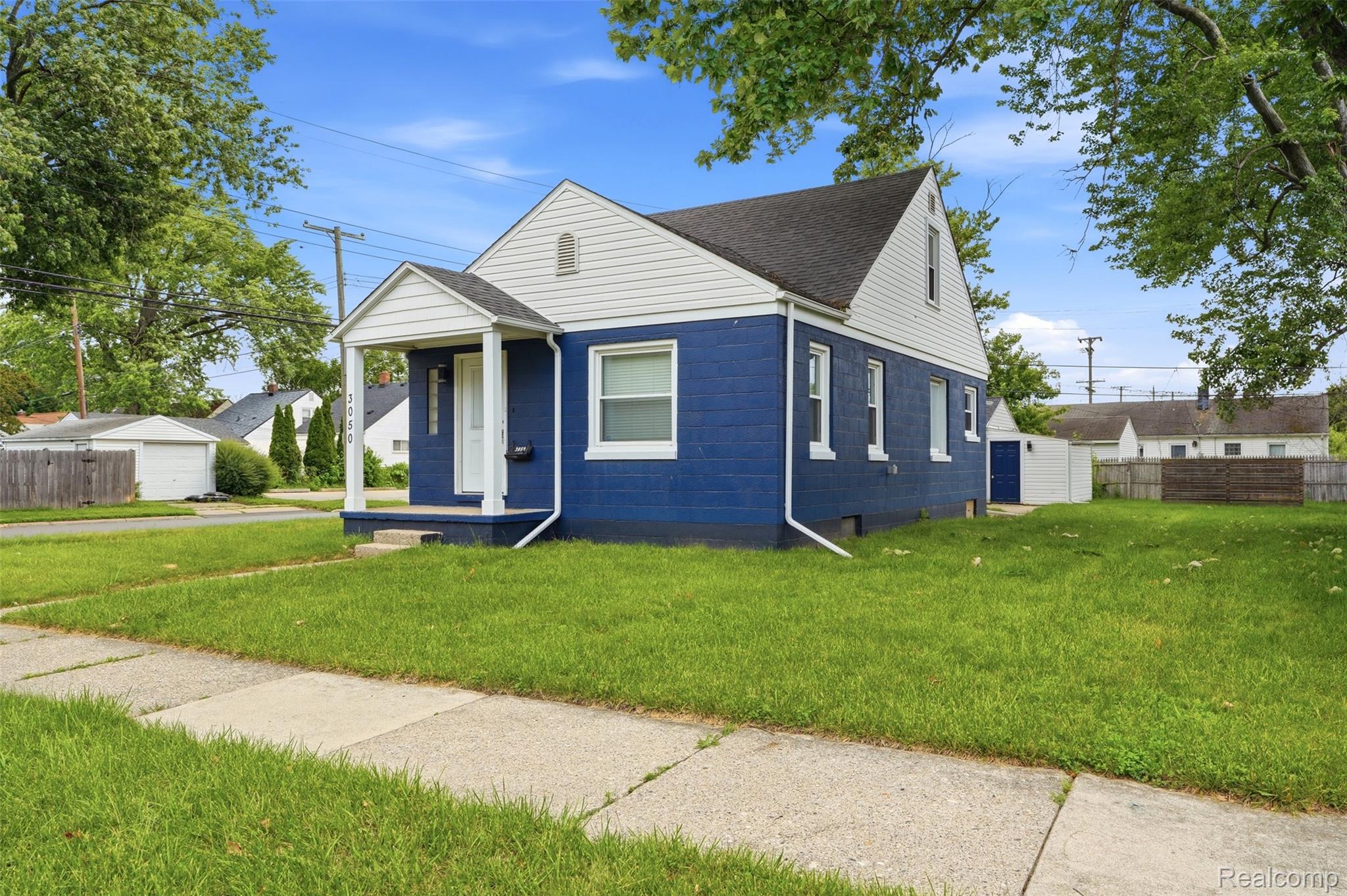 3050 Grayson Street