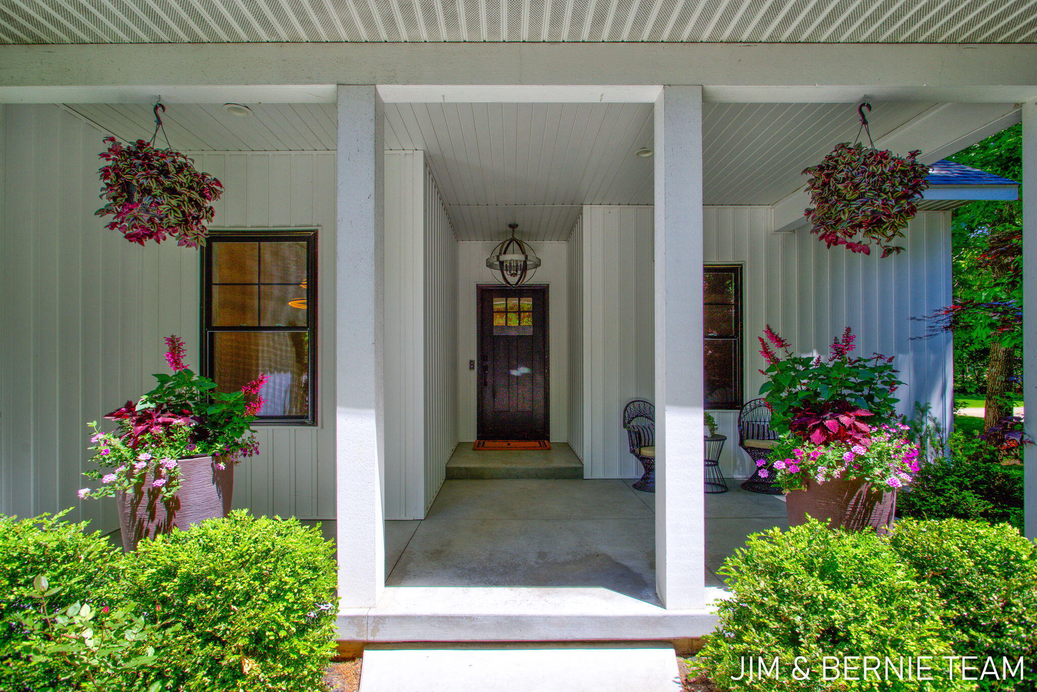 6225 Lighthouse Court