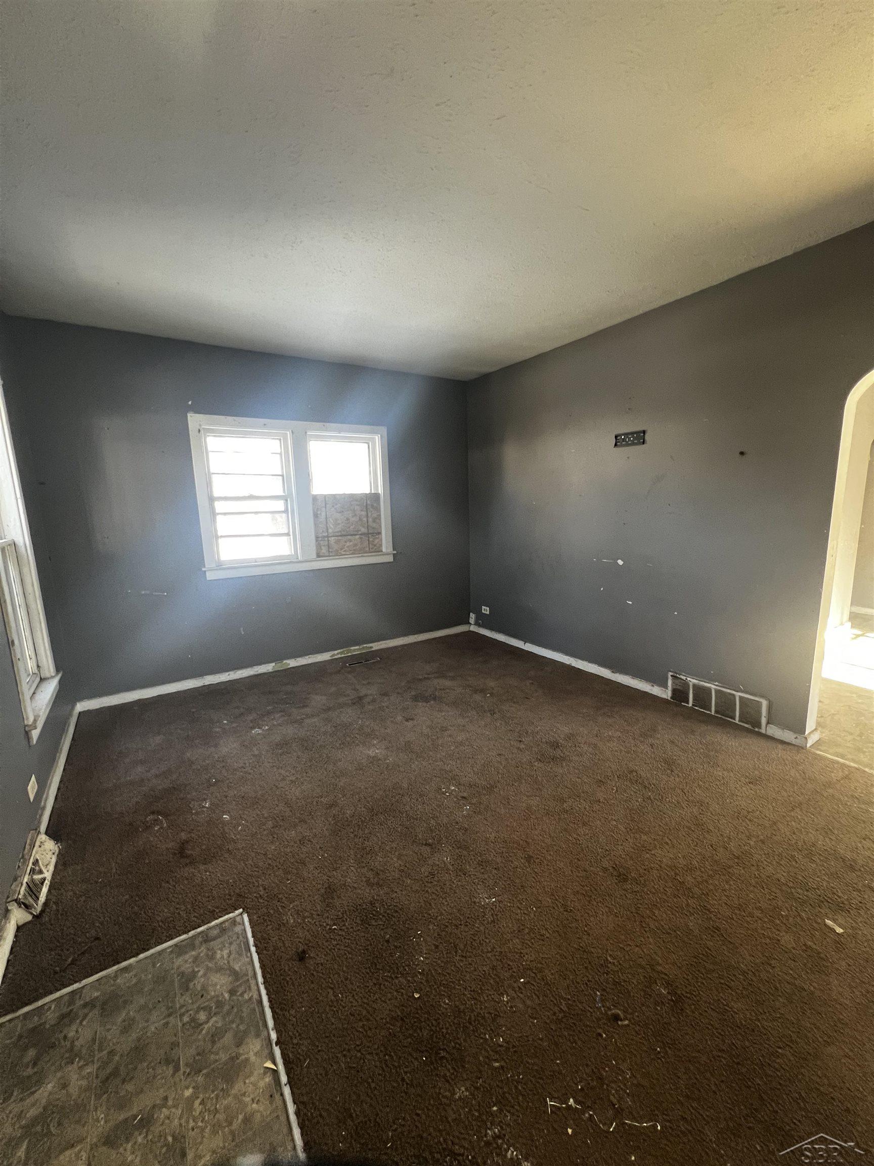 2022 Benjamin Street