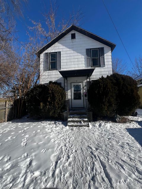 2022 Benjamin Street Saginaw City MI 48602