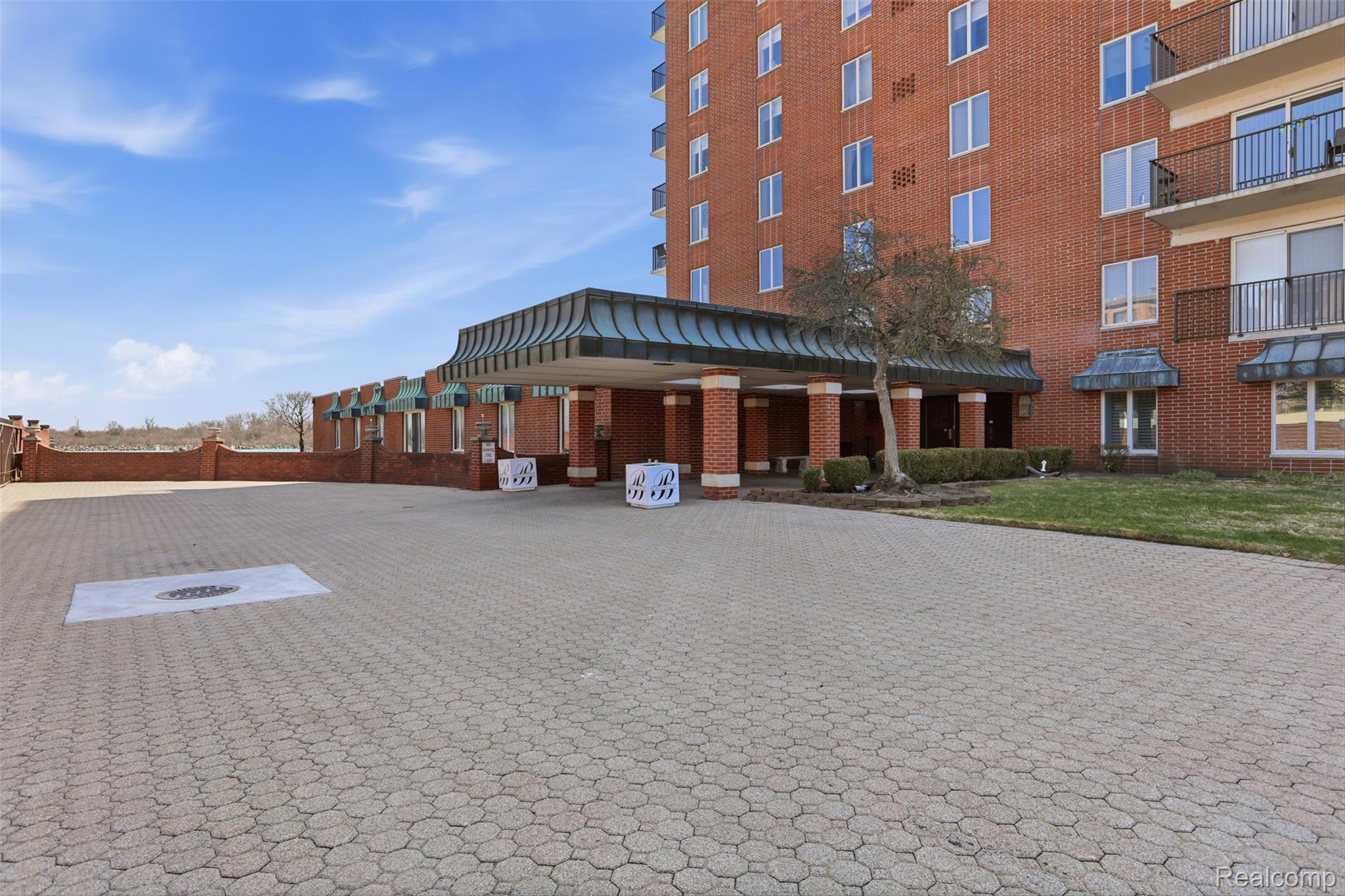 3301 Biddle Avenue 4C