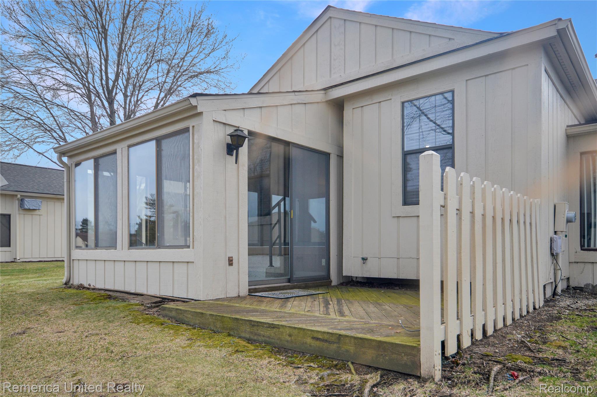 12113 Lexington Drive