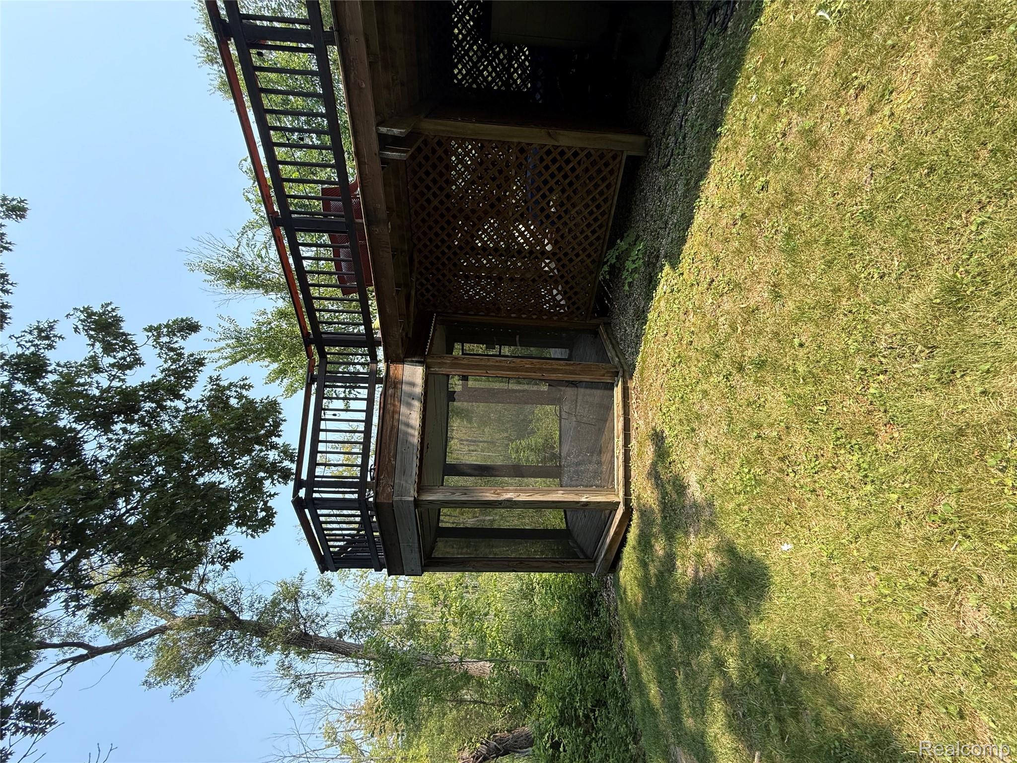 Ortonville Village, Michigan 48462, United States, 3 Bedrooms Bedrooms, ,3 BathroomsBathrooms,Residential,Pending,200585