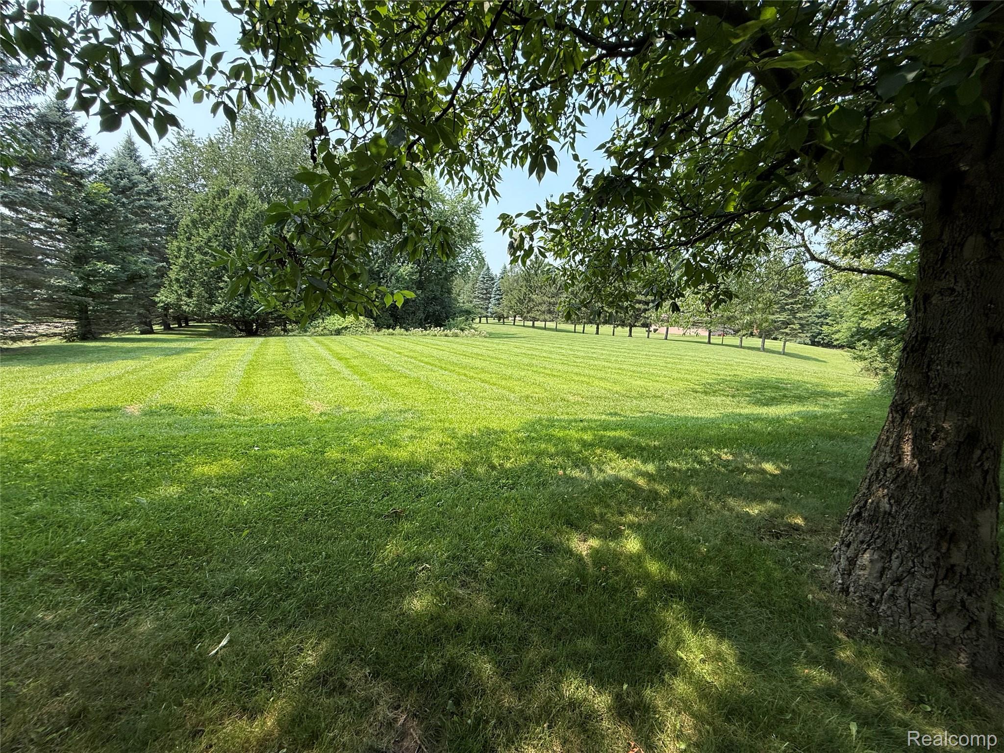 Ortonville Village, Michigan 48462, United States, 3 Bedrooms Bedrooms, ,3 BathroomsBathrooms,Residential,Pending,200585