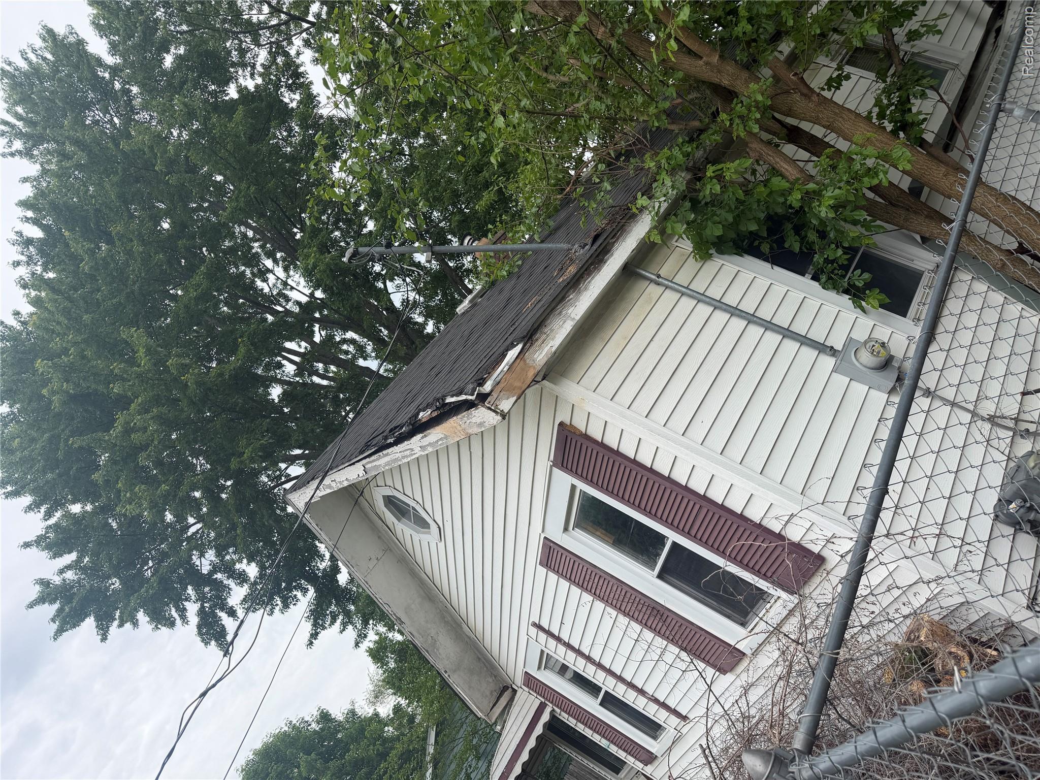 1425 Knight Avenue