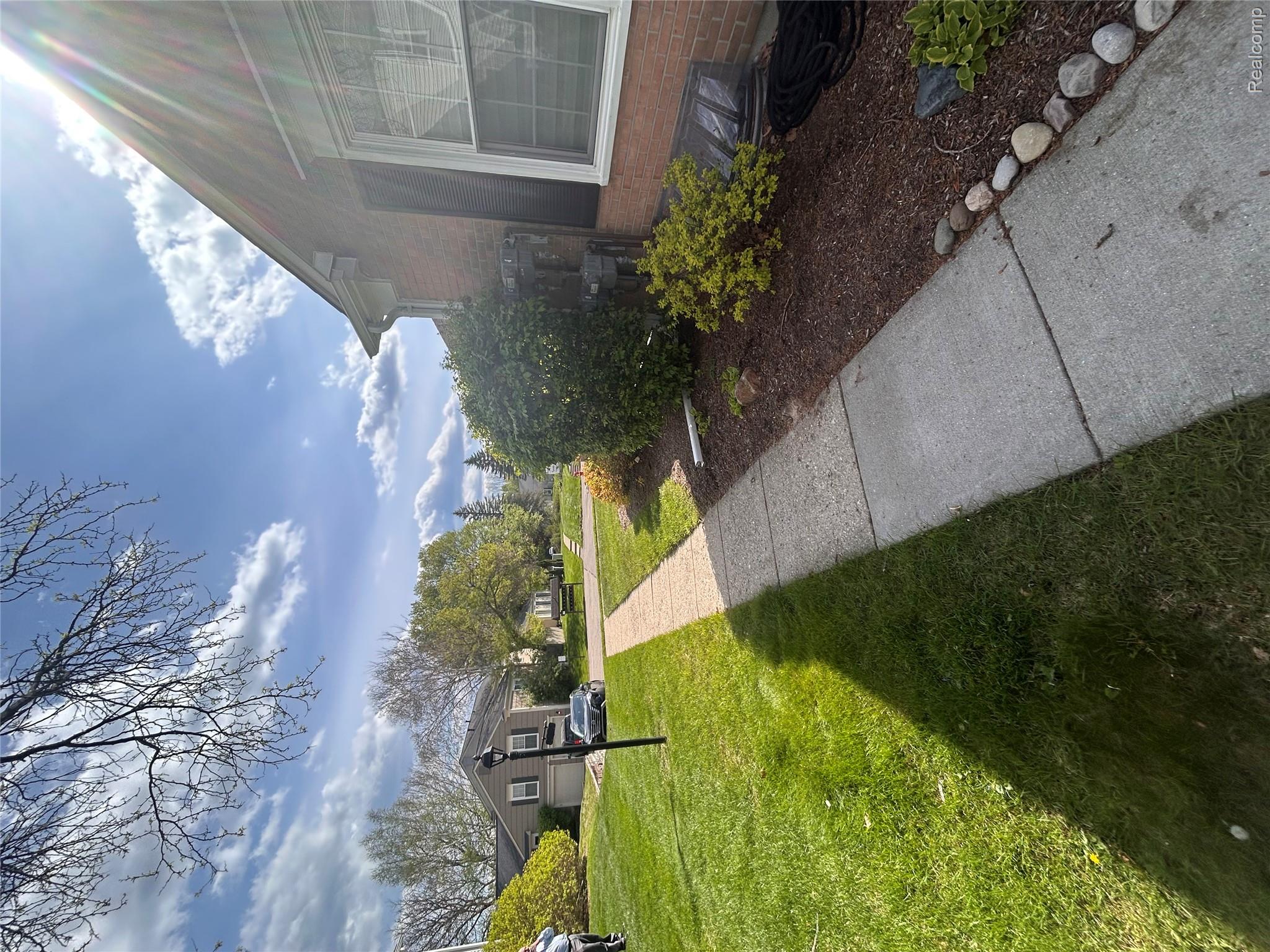 1466 Knights Ridge Court