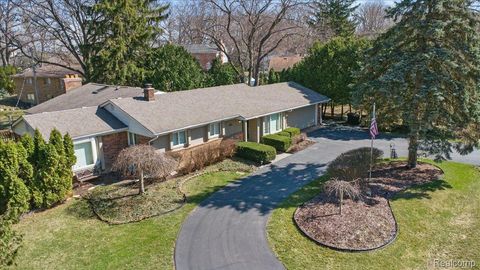5080 KITSON Lane West Bloomfield Charter Township MI 48324
