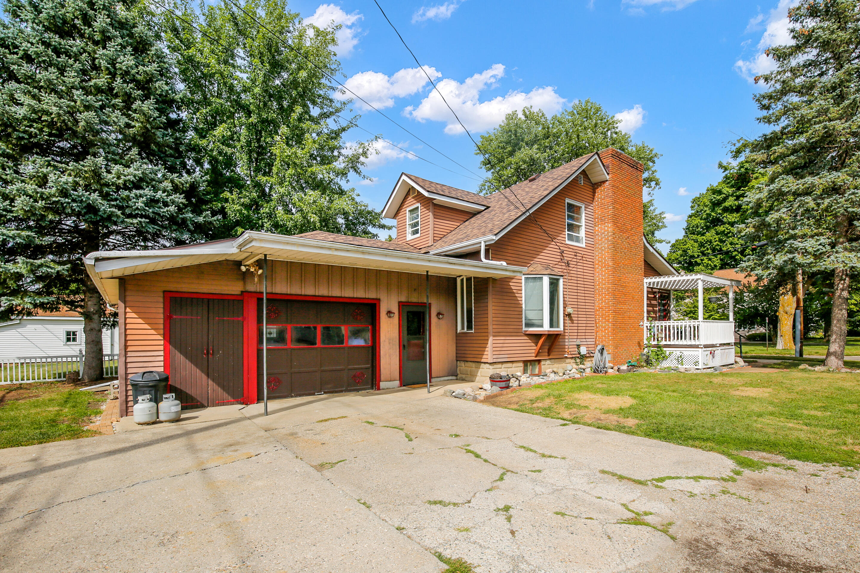 219 S Lakeview Street