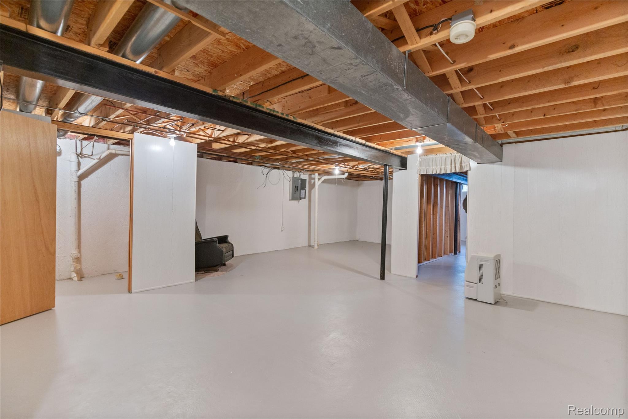 Shelby Charter Township, Michigan 48315, United States, 2 Bedrooms Bedrooms, ,2 BathroomsBathrooms,Residential,Pending,157912