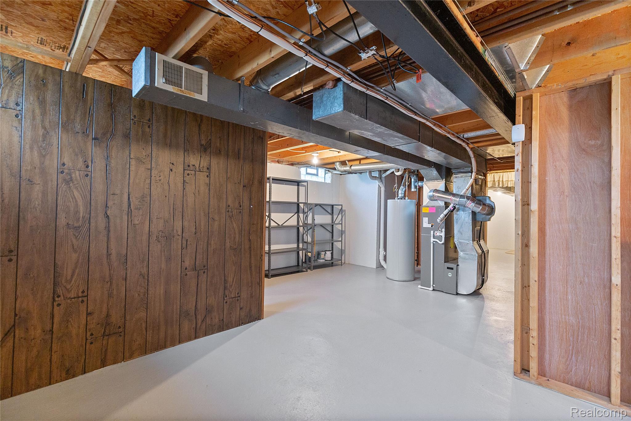 Shelby Charter Township, Michigan 48315, United States, 2 Bedrooms Bedrooms, ,2 BathroomsBathrooms,Residential,Pending,157912