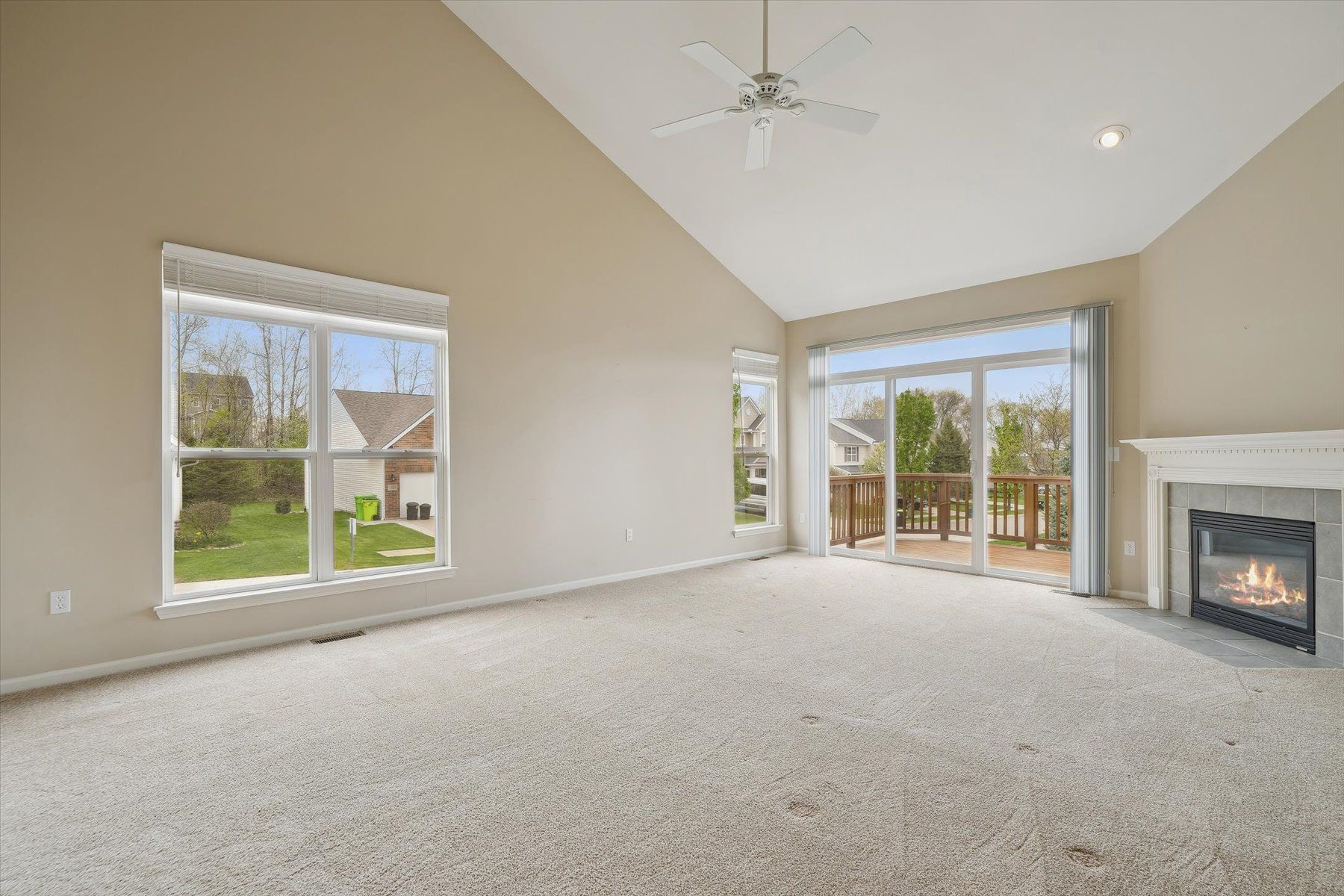 8222 SEQUOIA Lane