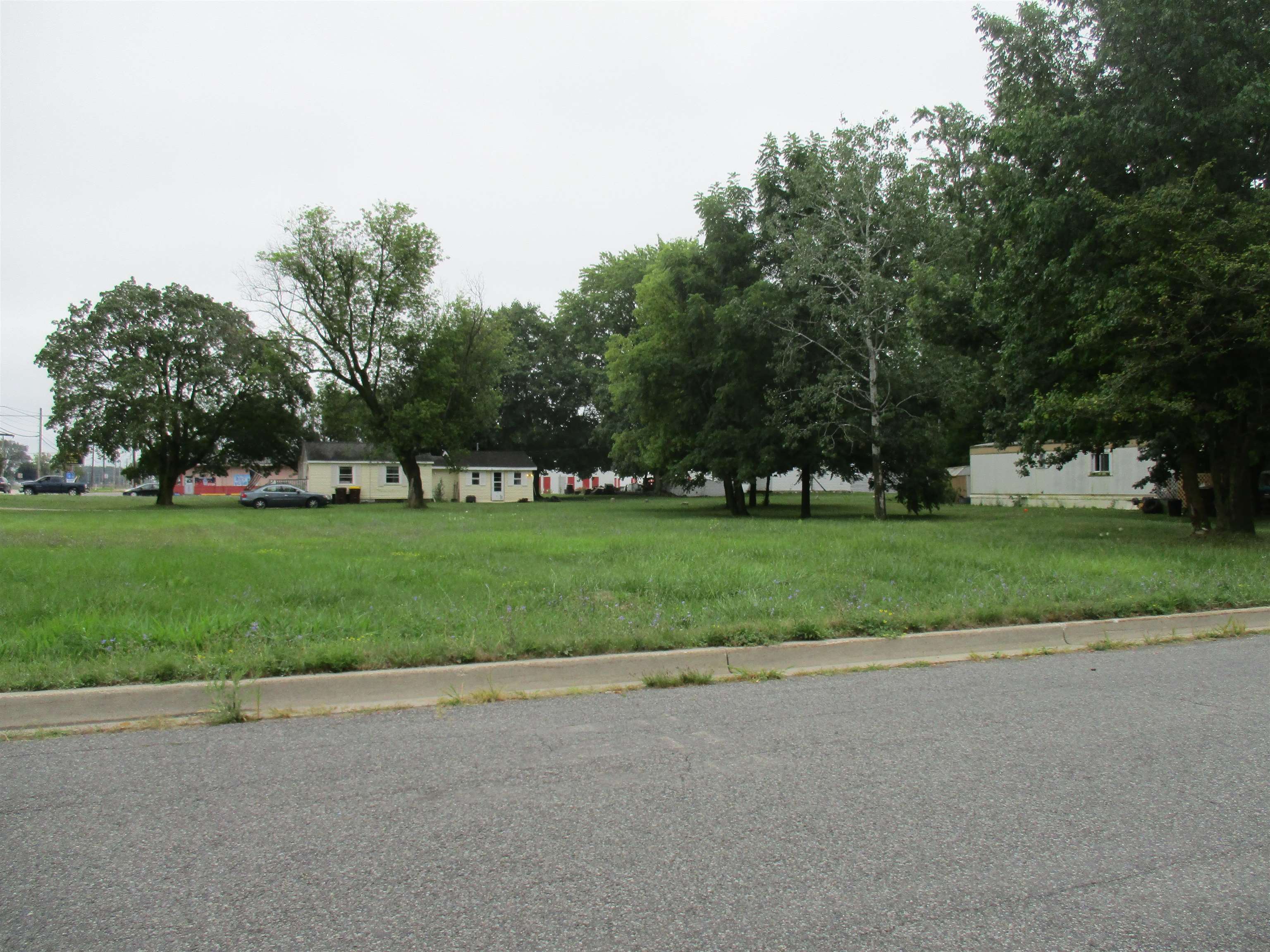 1528 E Superior Street