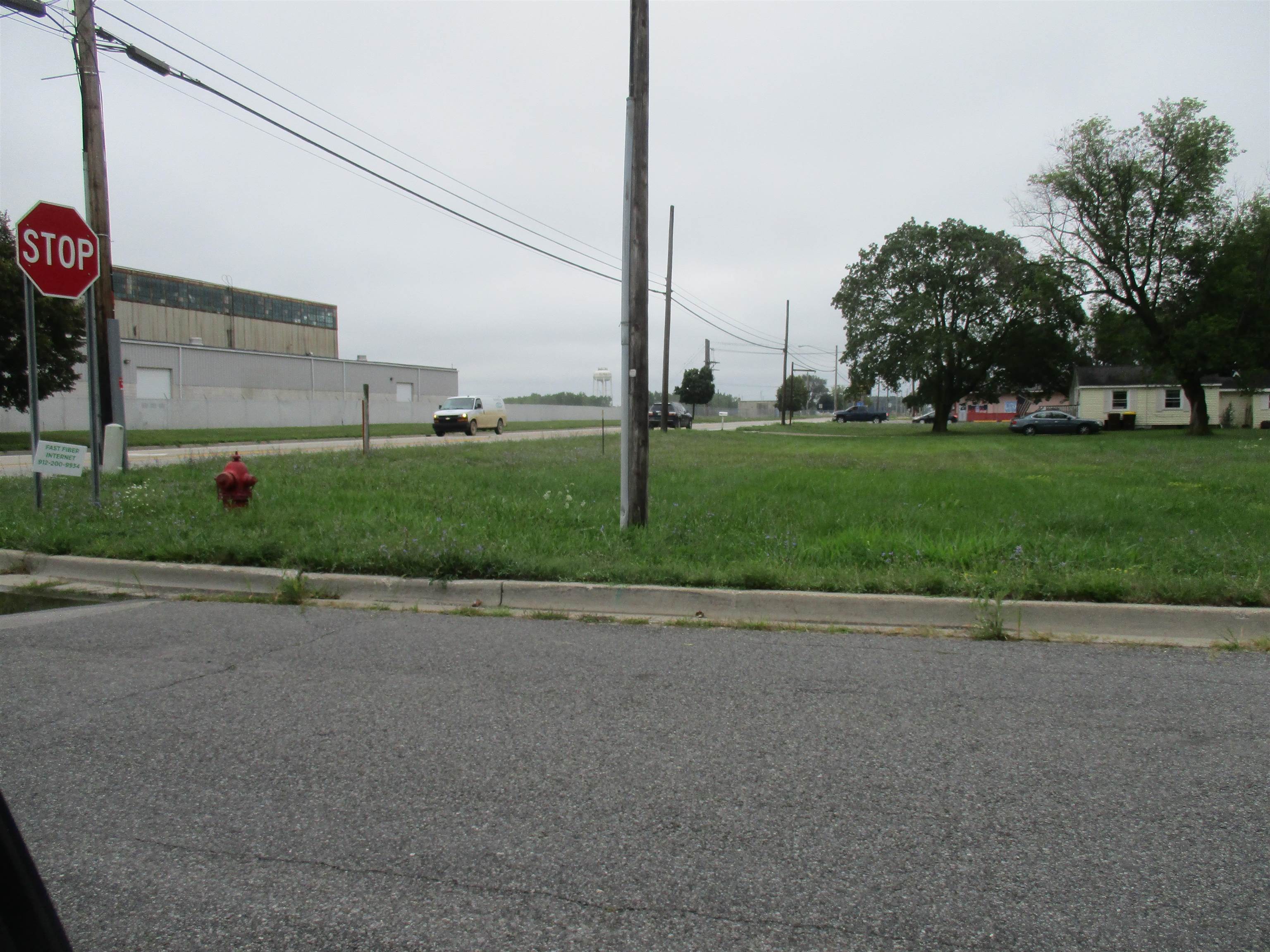 1528 E Superior Street