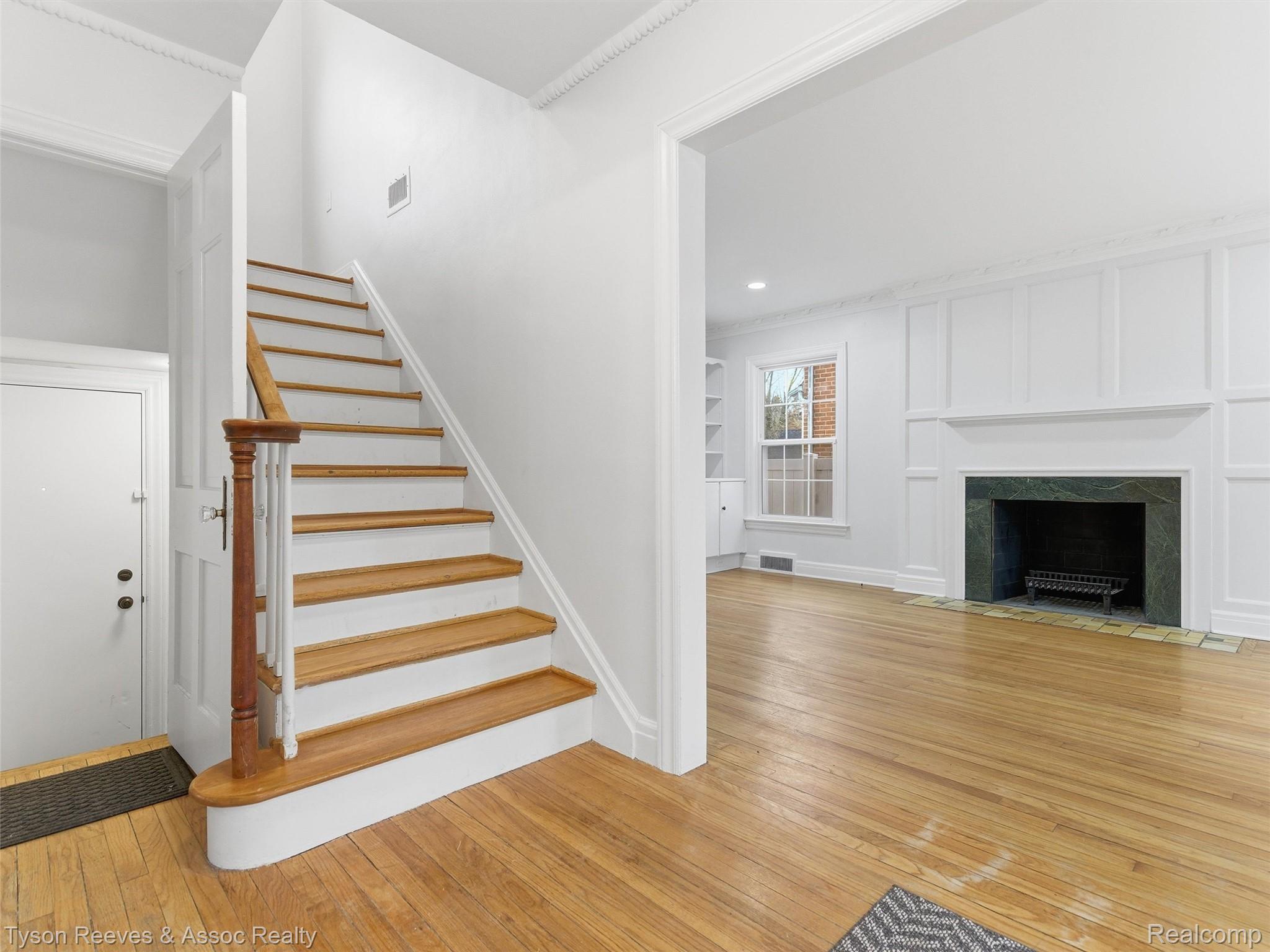 14405 Stahelin Avenue