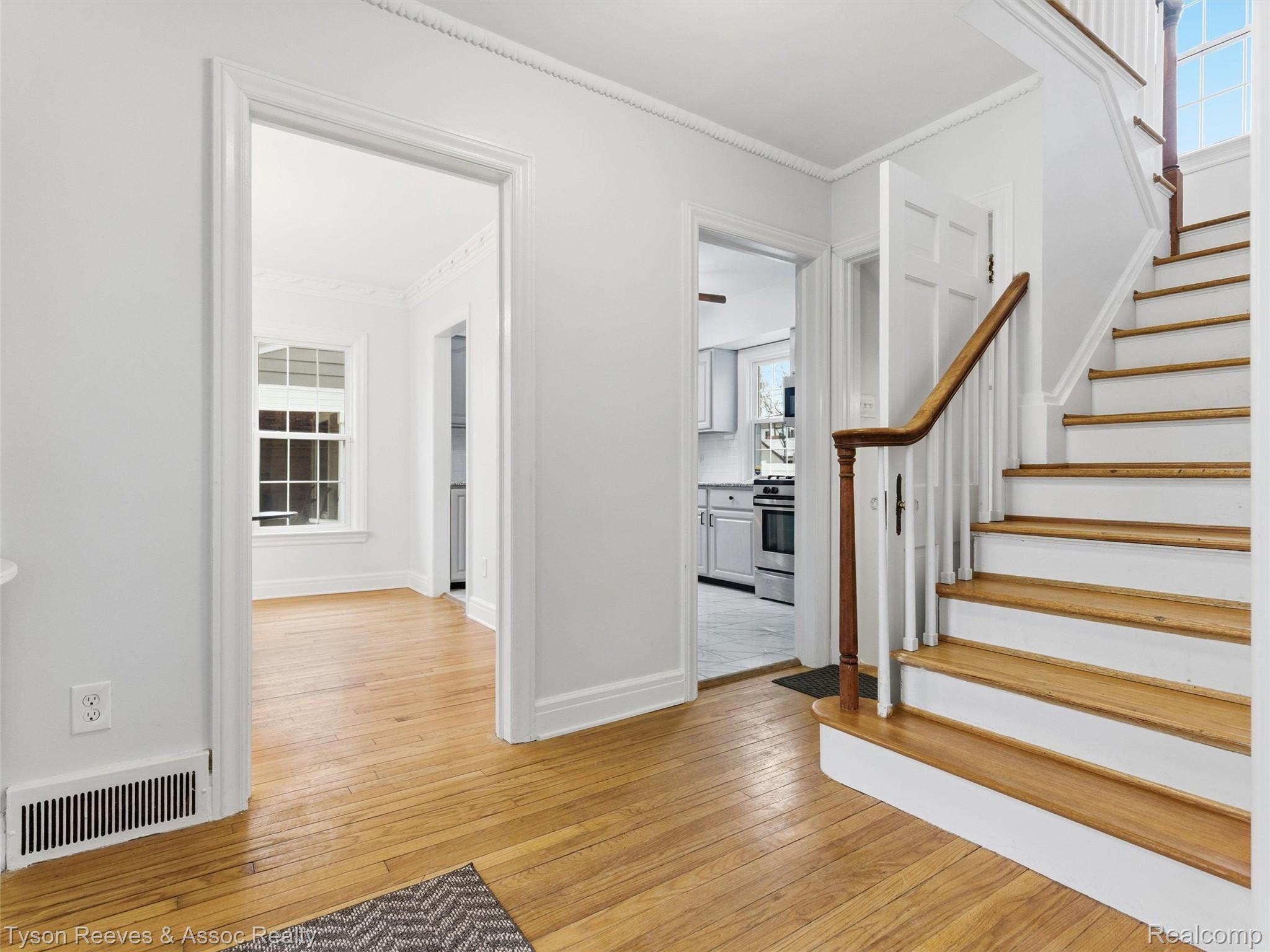 14405 Stahelin Avenue