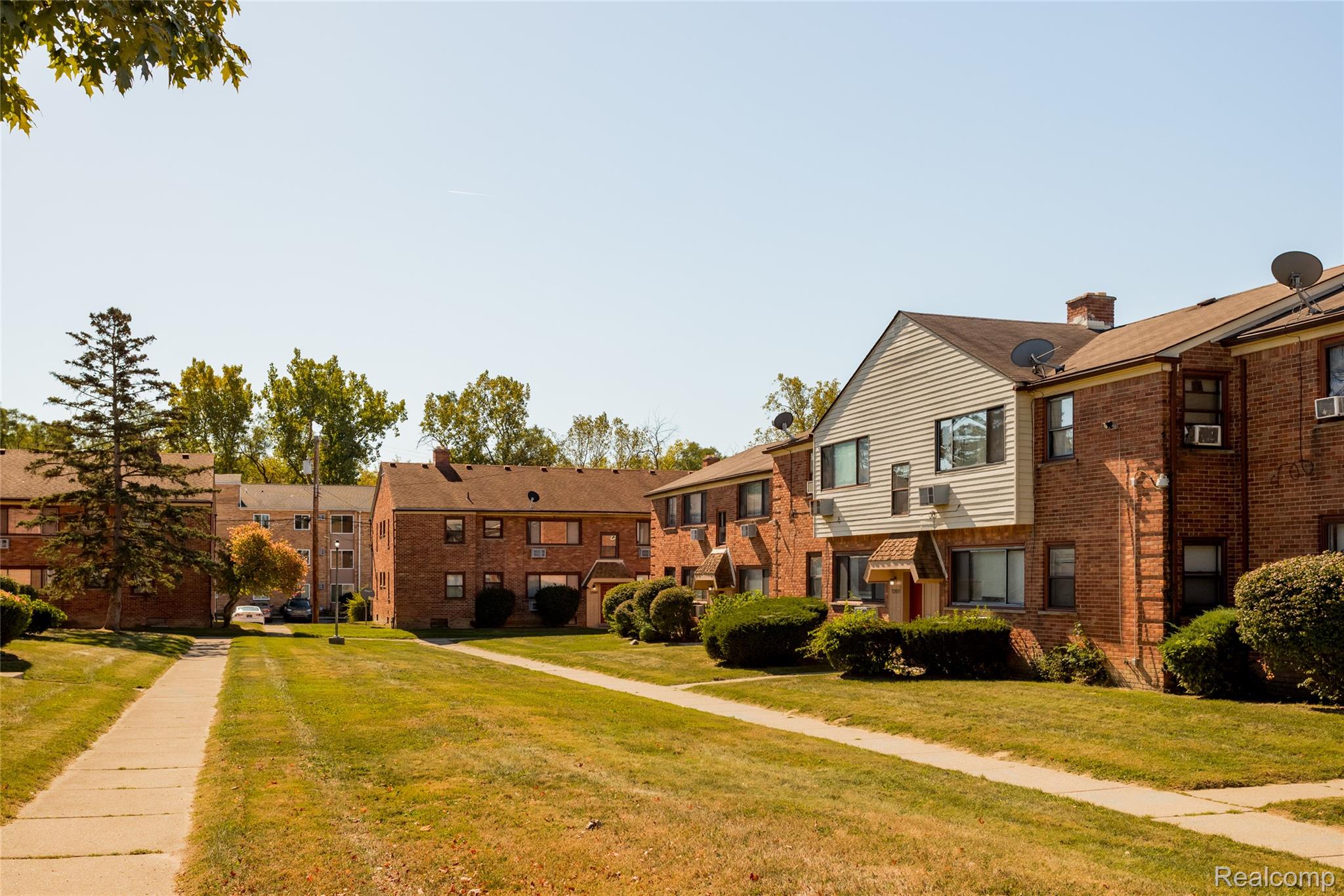 12850 Dolphin Street