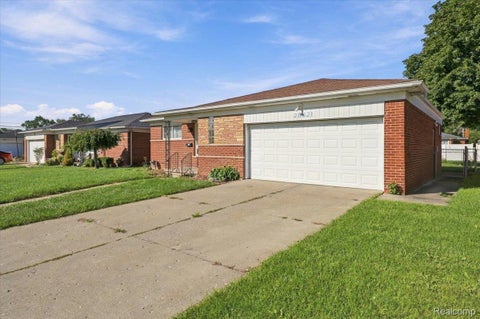 Photo for 28621 Gilbert Drive