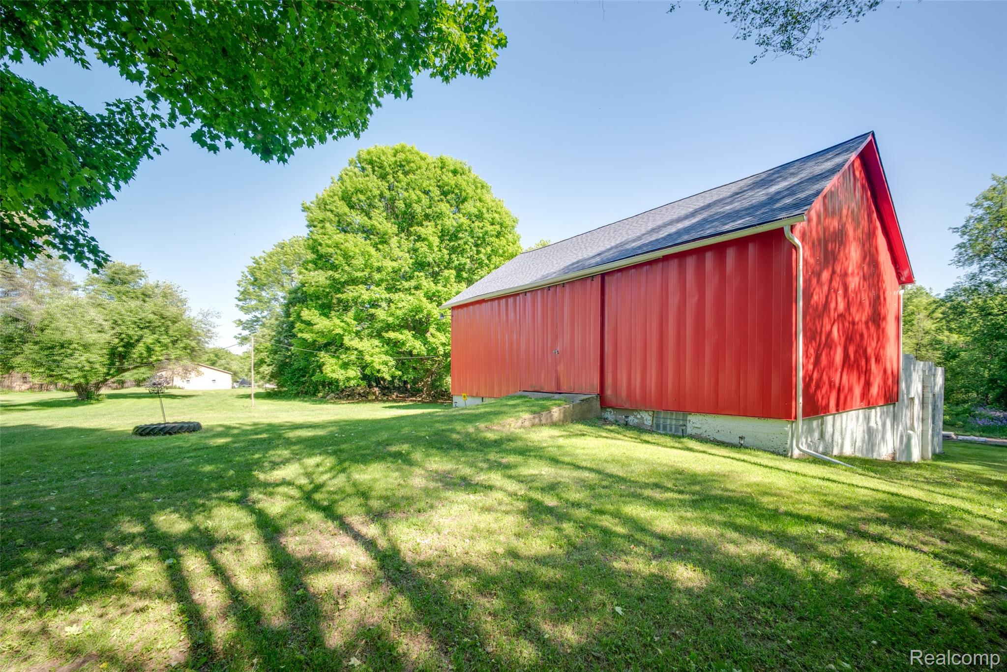 7016 Davison Road