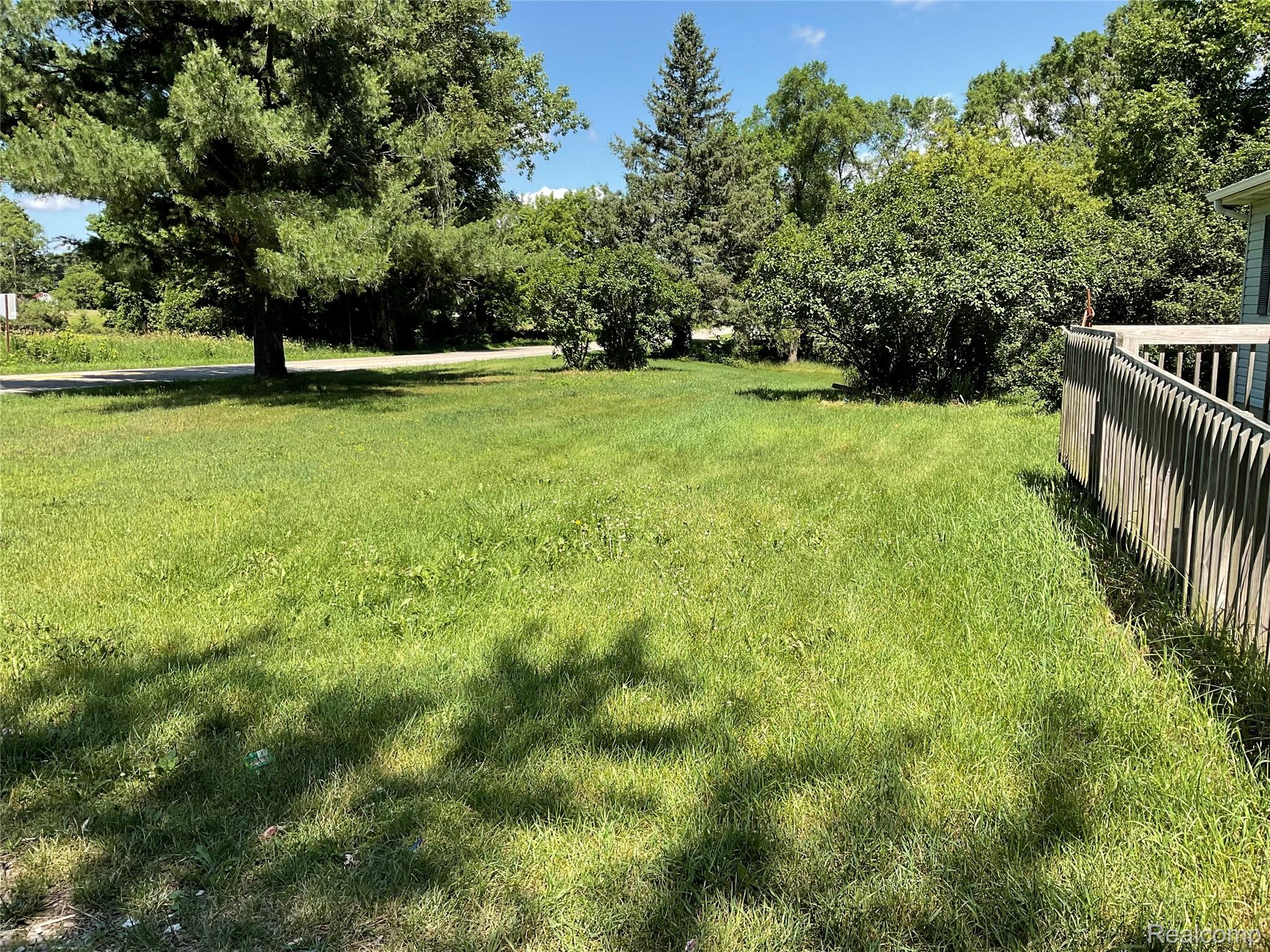 942 Angle Road