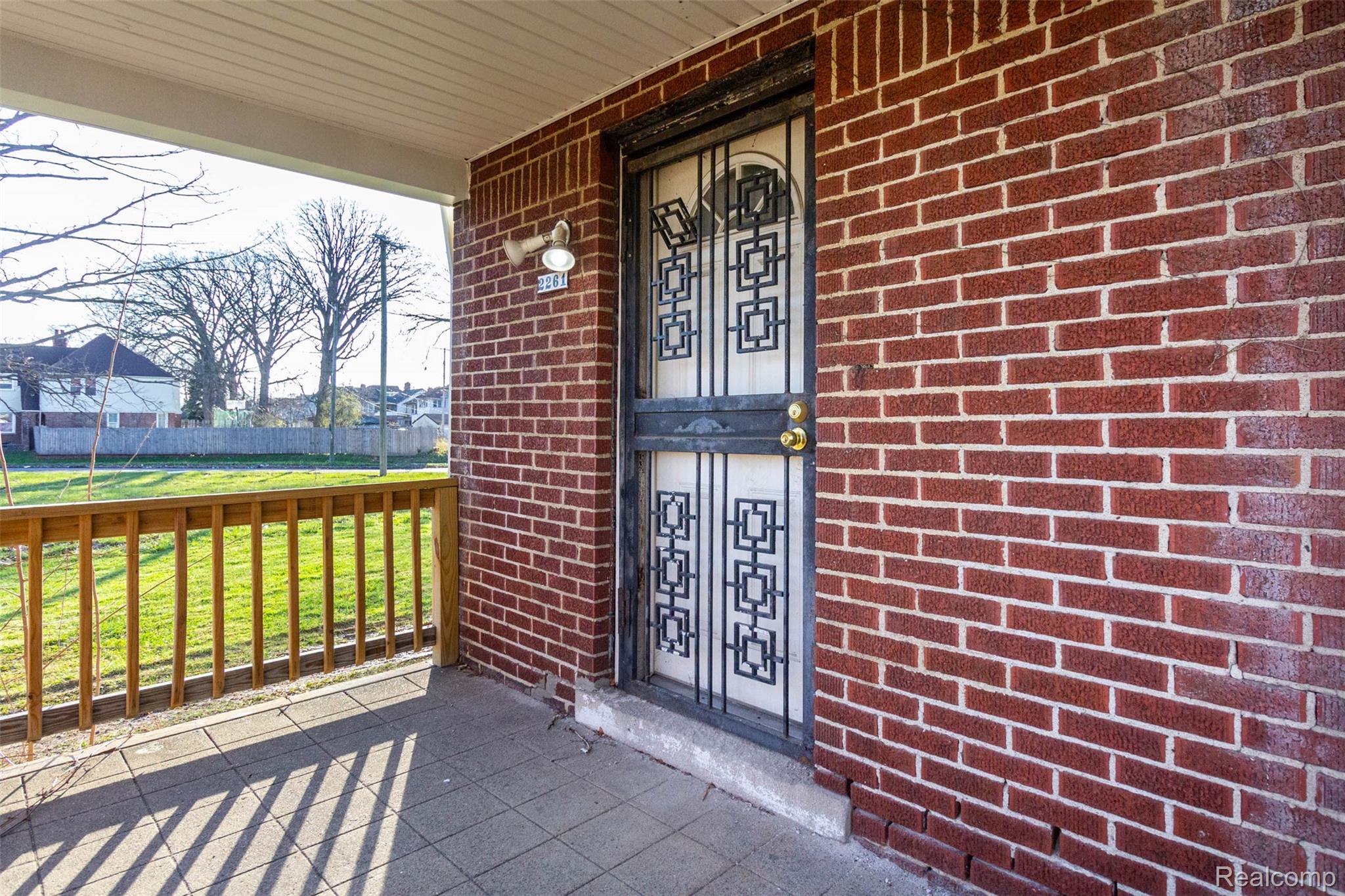 2261 Lawrence Street