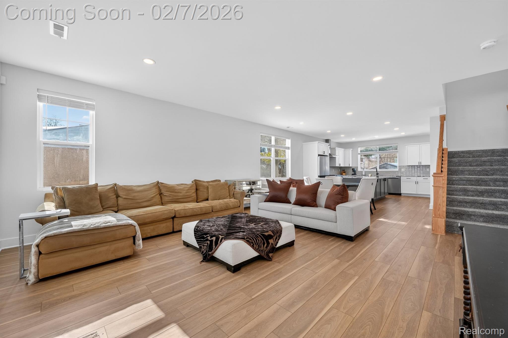 5264 Cooley Lake Road