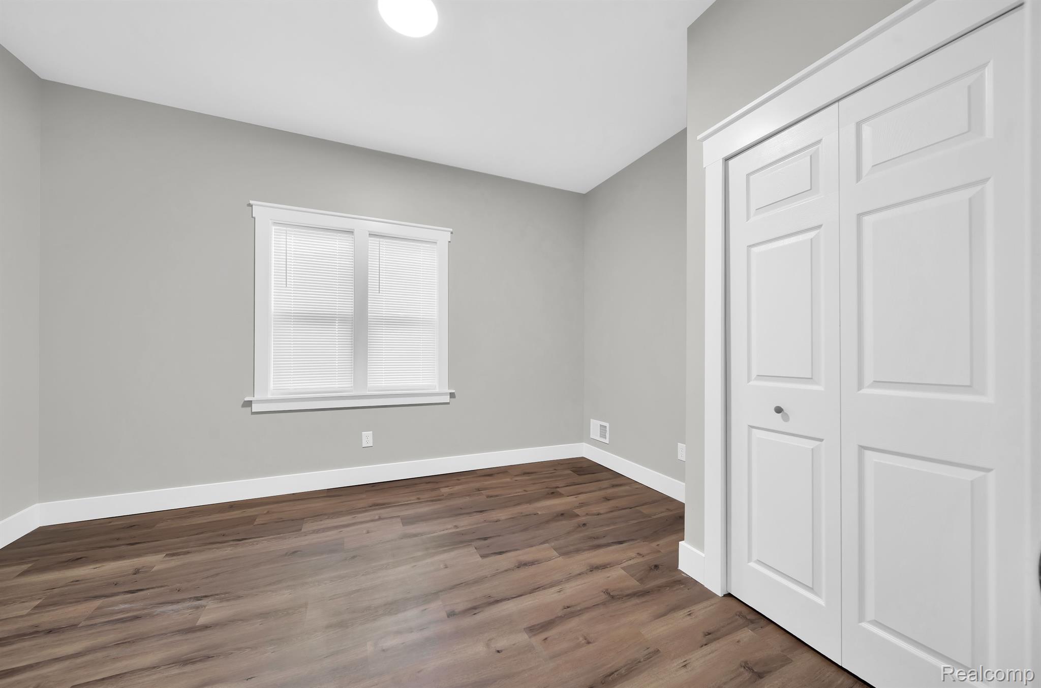 Detroit City, Michigan 48206, United States, 4 Bedrooms Bedrooms, ,2 BathroomsBathrooms,Residential,Active,181762