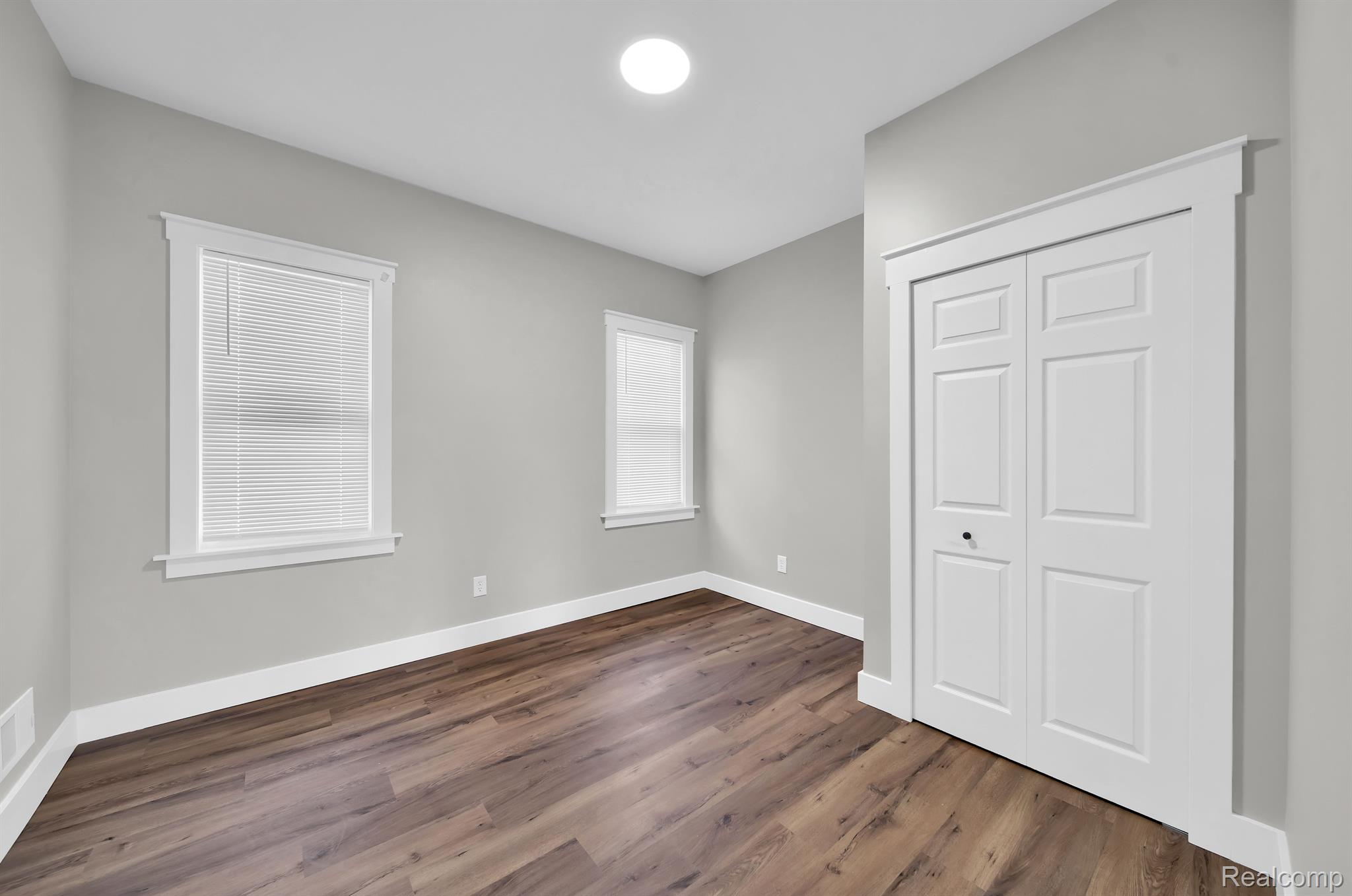 Detroit City, Michigan 48206, United States, 4 Bedrooms Bedrooms, ,2 BathroomsBathrooms,Residential,Active,181762