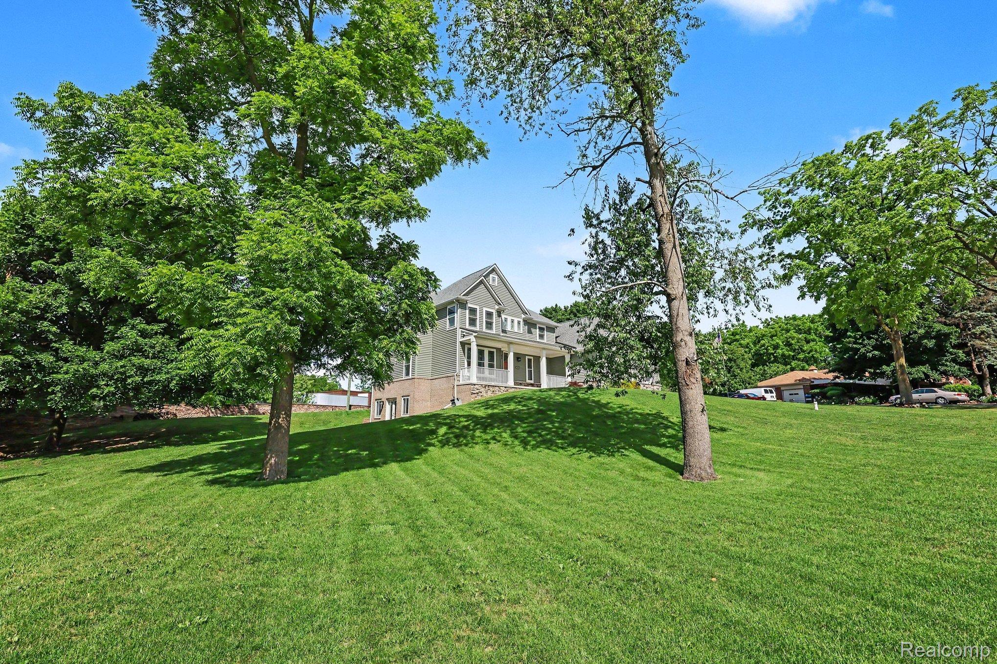 1660 Winthrop Road