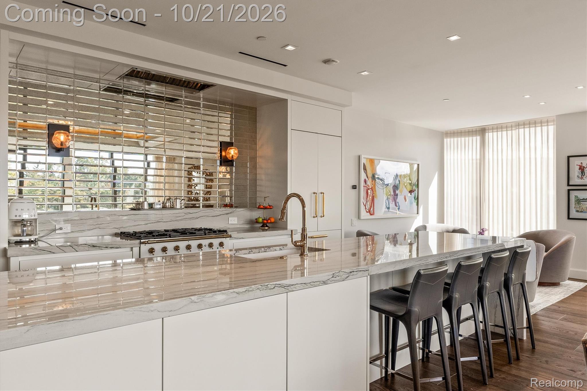 369 N Old Woodward Avenue 406