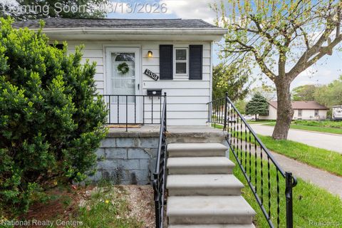 27304 GROVELAND Street Madison Heights City MI 48071