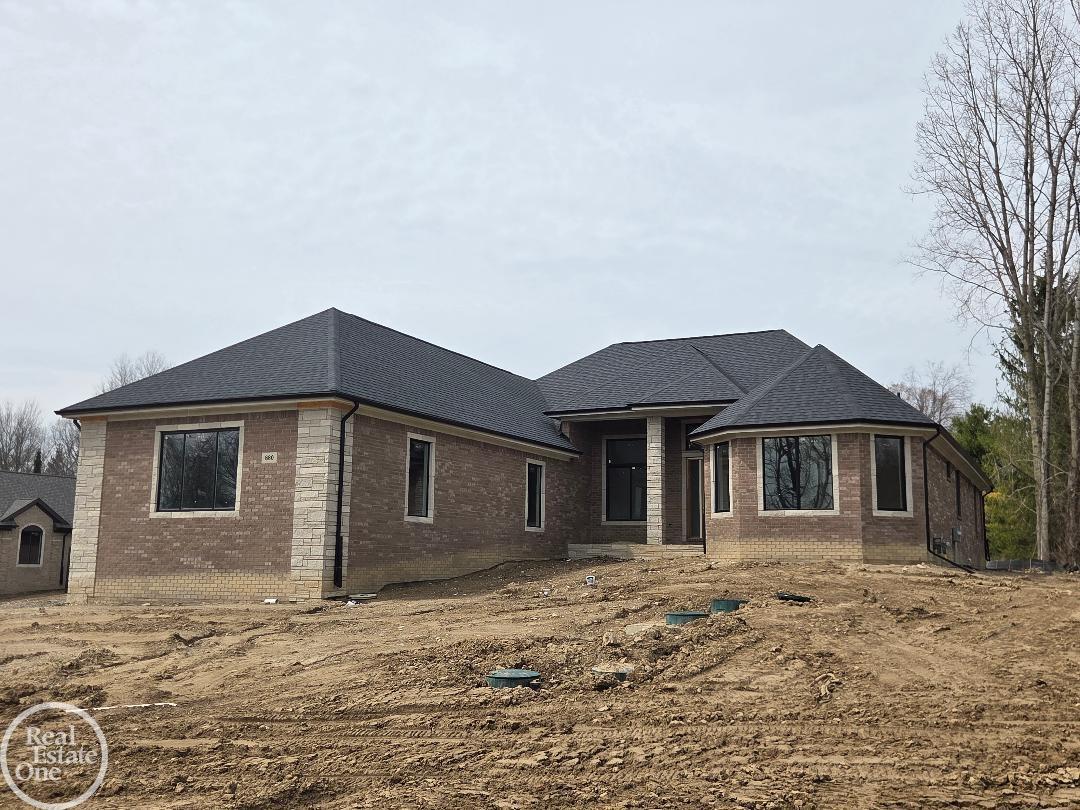 880 Hemlock Drive
