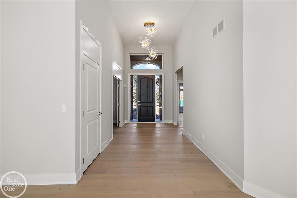 880 Hemlock Drive