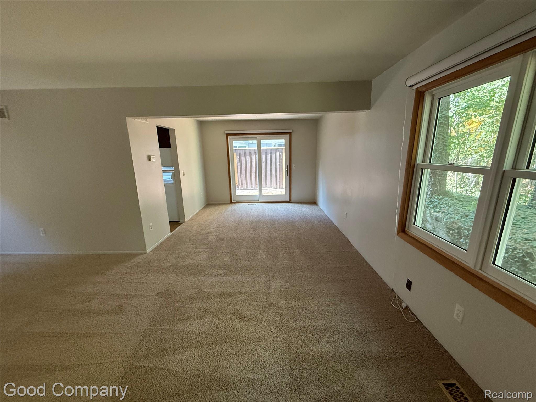 5584 N Adams Way