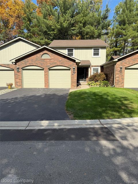 5584 N Adams Way Bloomfield Hills City MI 48302