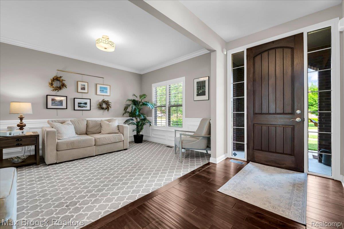 1126 Queensboro Drive
