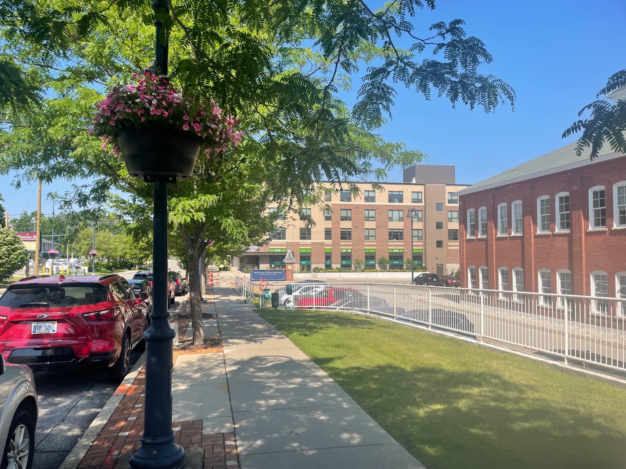 309 W Broadway Street