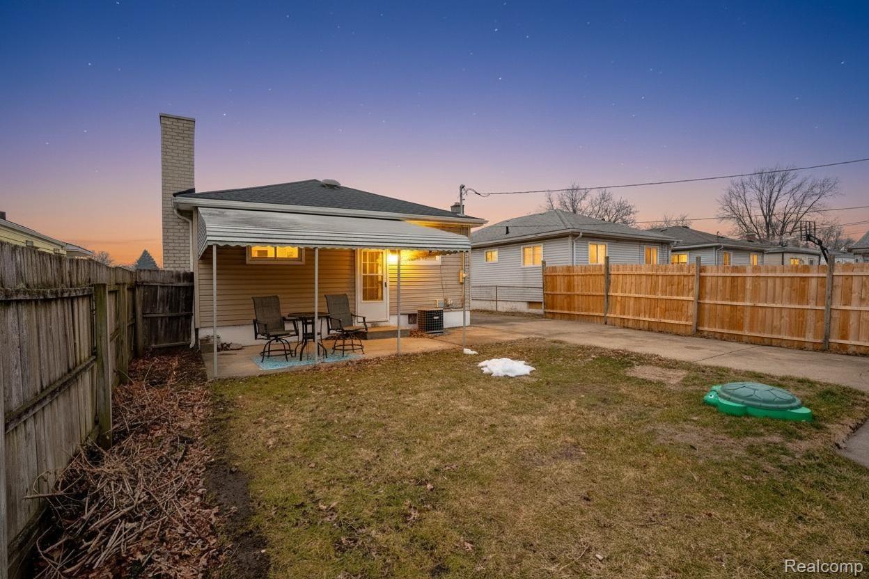 23360 Crossley Avenue