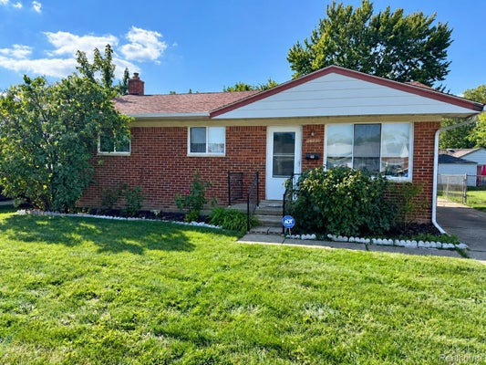 26731 ROBERTA ST, ROSEVILLE, MI 48066 - Image c9570213707525fe4fc46347ceb84a02/3251663453