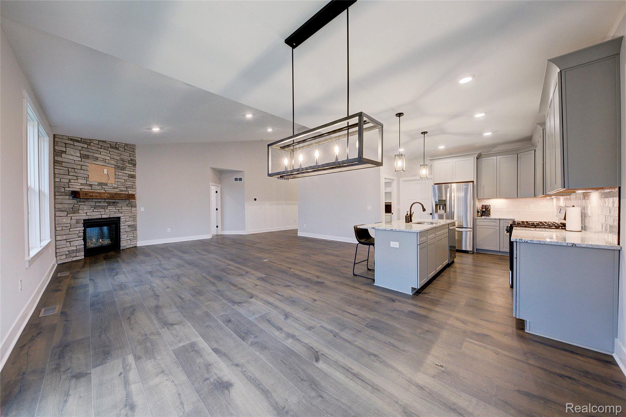 MOH 60 Birkdale Lane