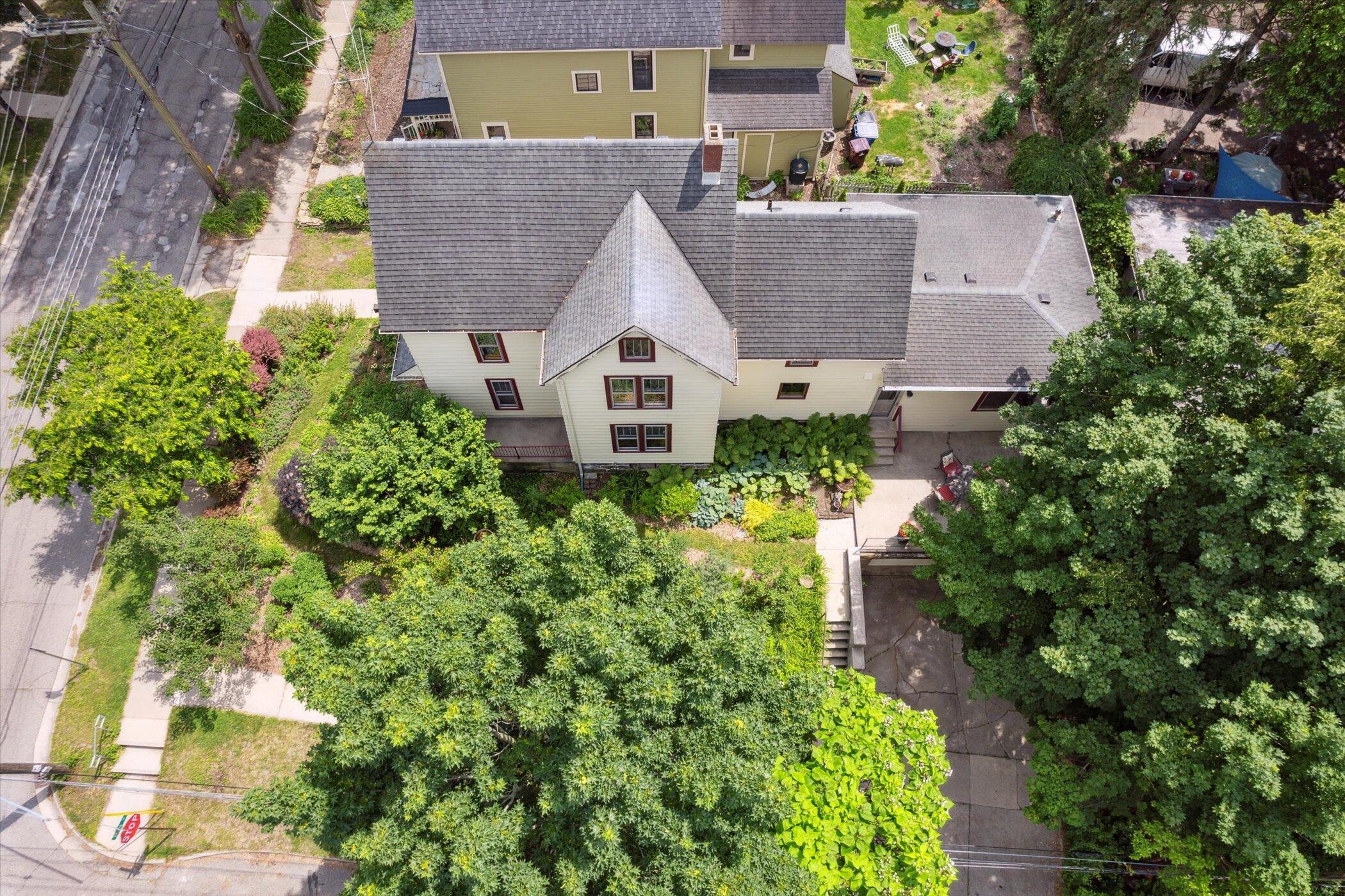 300 3rd Street