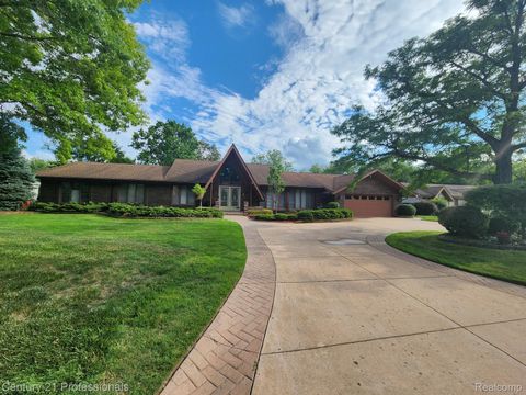 23575 Riverview Drive Southfield City MI 48034