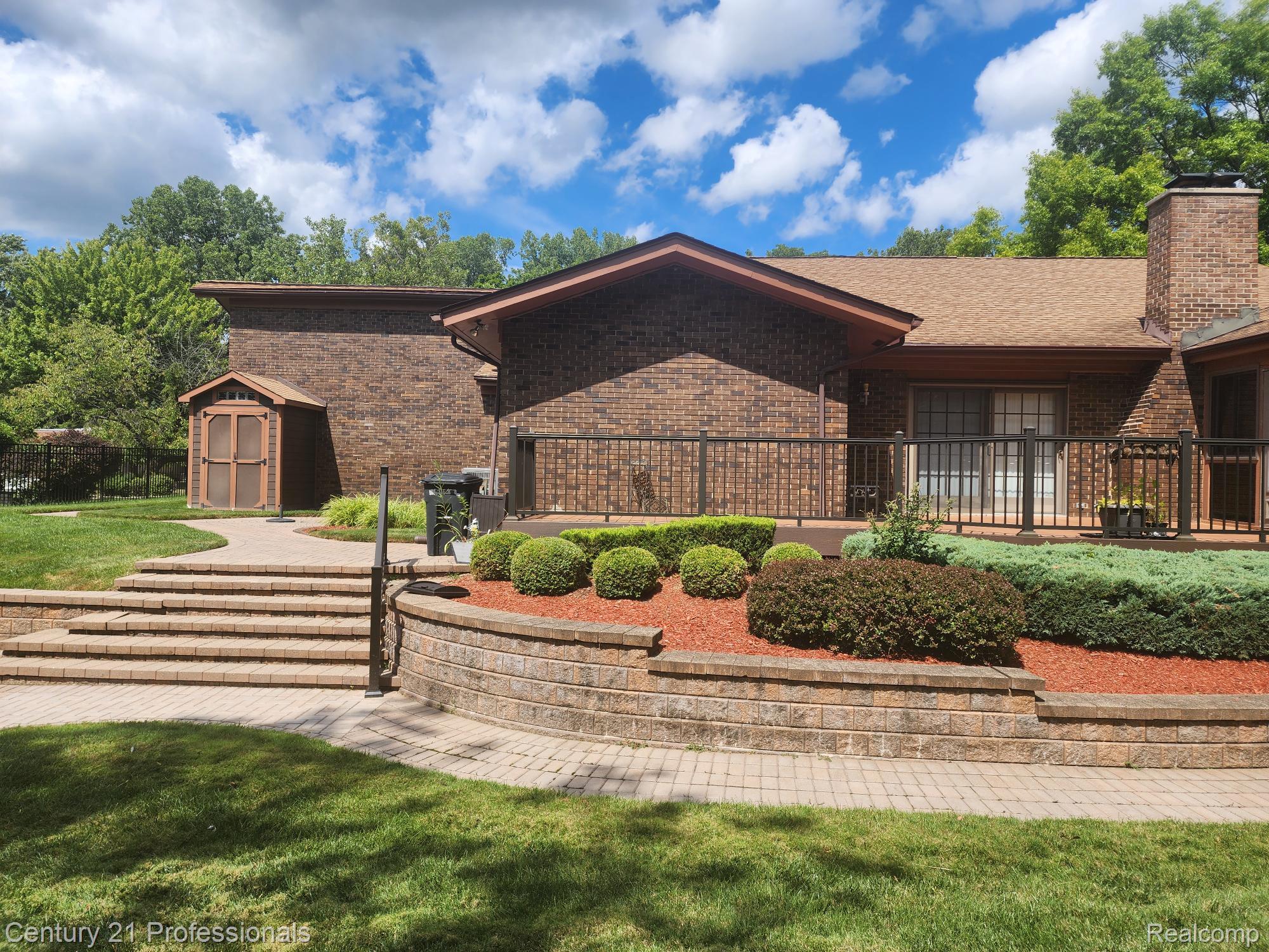 23575 Riverview Drive