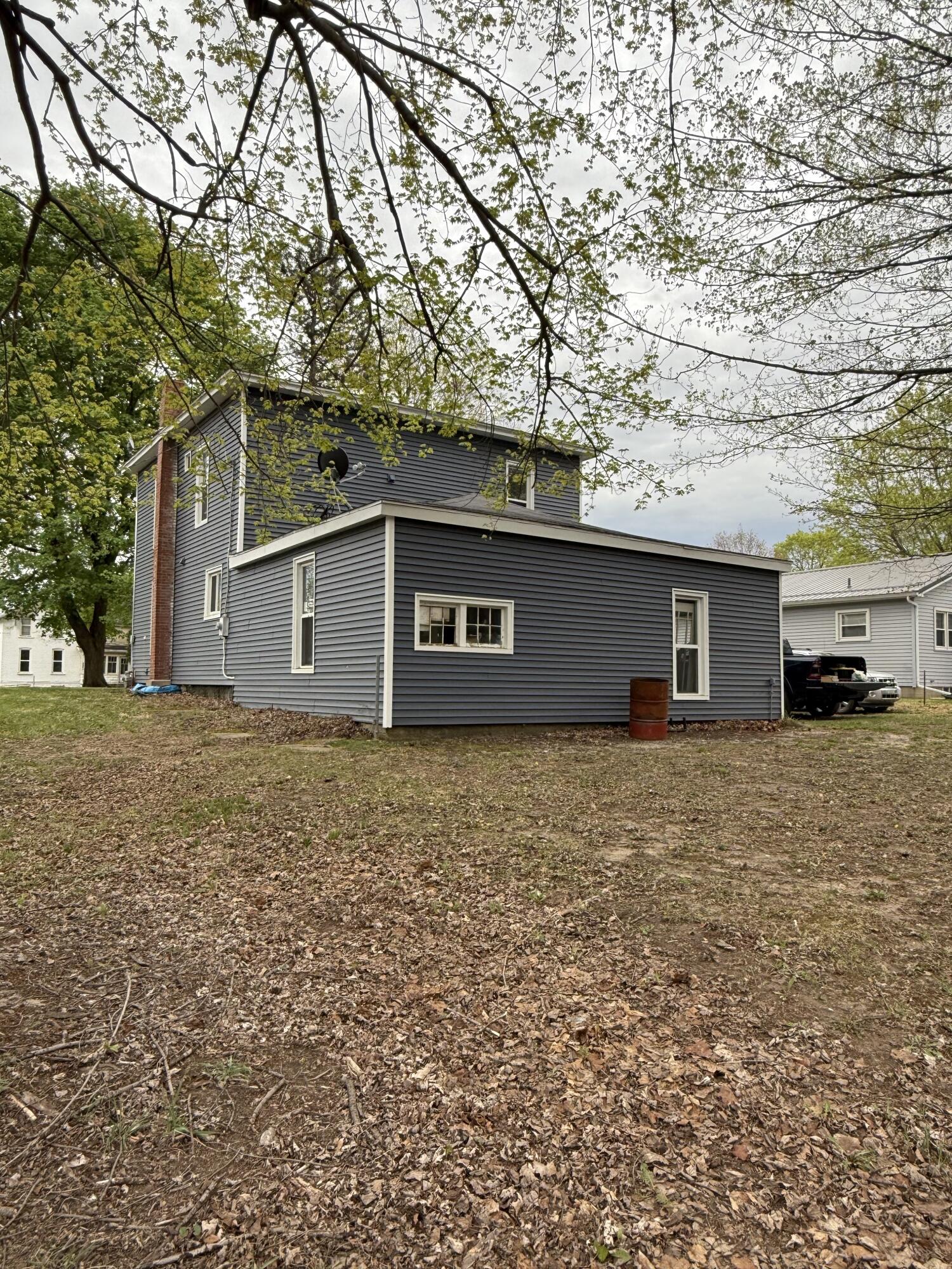 372 Hillsdale Street
