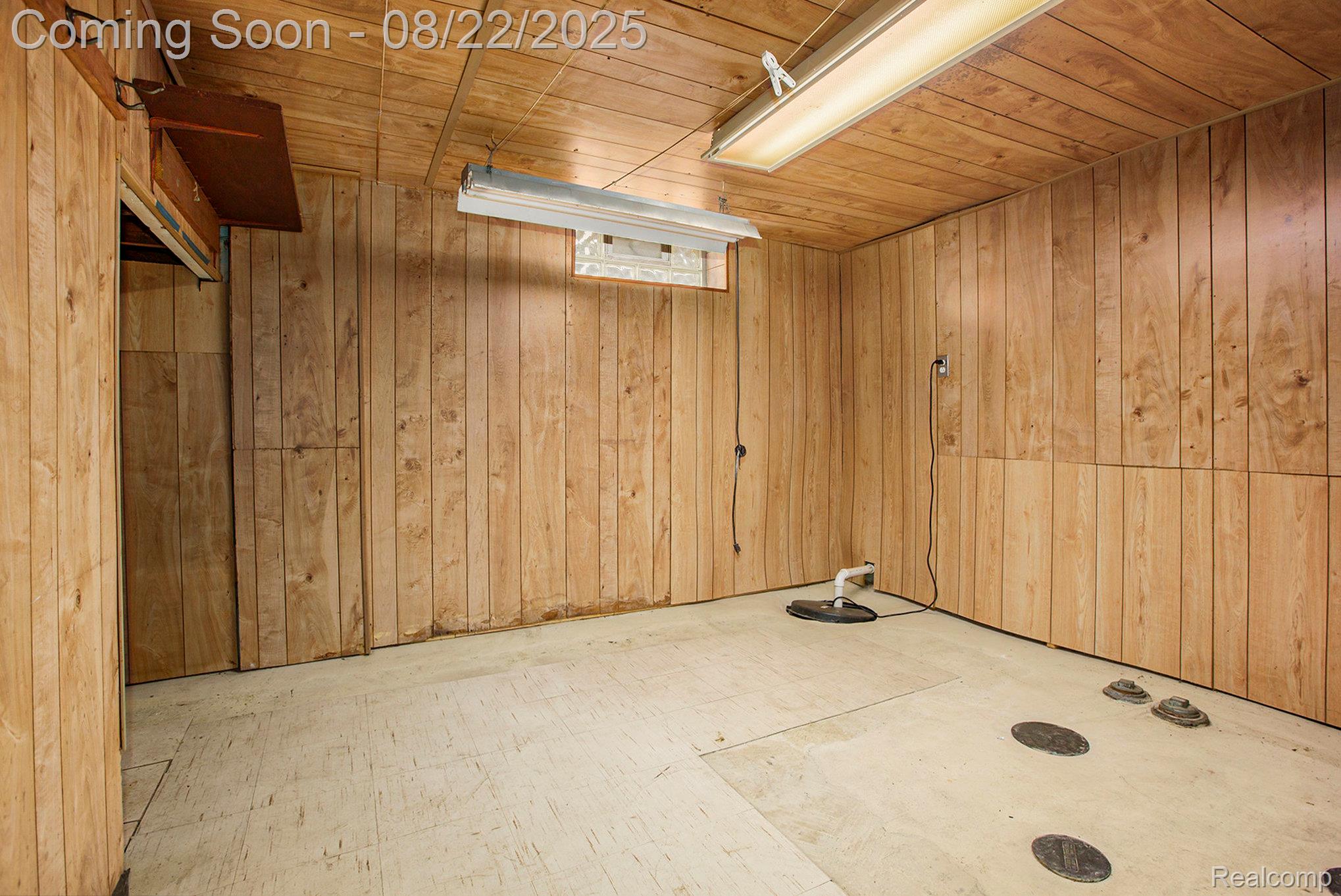 Lincoln Park City, Michigan 48146, United States, 3 Bedrooms Bedrooms, ,1 BathroomBathrooms,Residential,Pending,195379